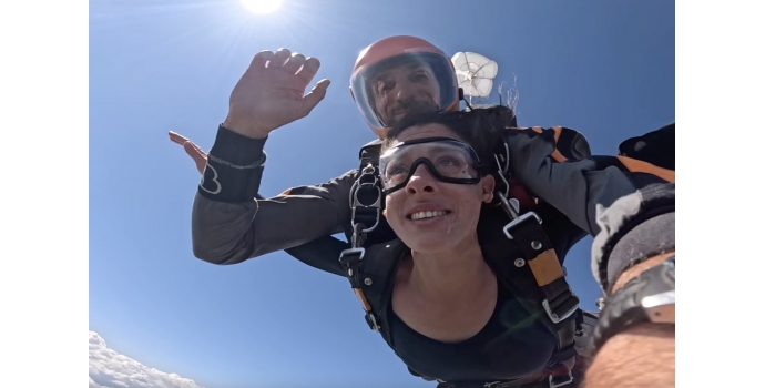 saut en tandem sur la Côte d'Azur. saut en tandem sur la Côte d'Azur.